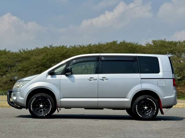 デリカD:5 2011/H23