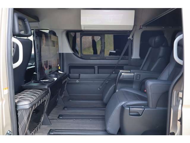 ハイエースコミューター 2023/R05