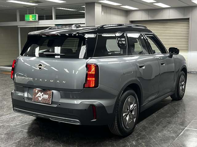 ミニカントリーマン 2024/R06