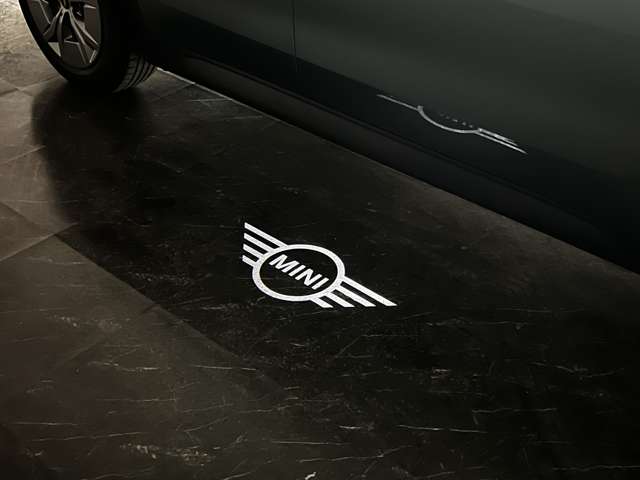 ミニカントリーマン 2024/R06