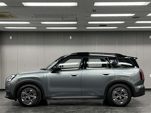 ミニカントリーマン 2024/R06