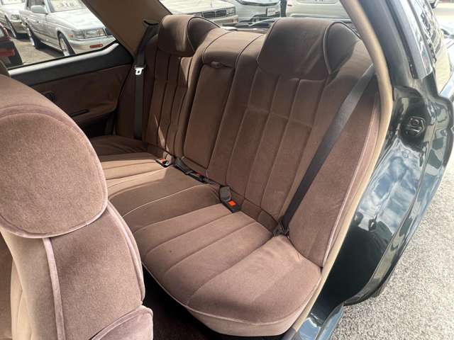 ローレル 1992/H04