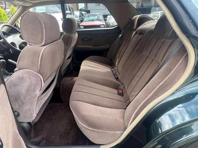 ローレル 1992/H04