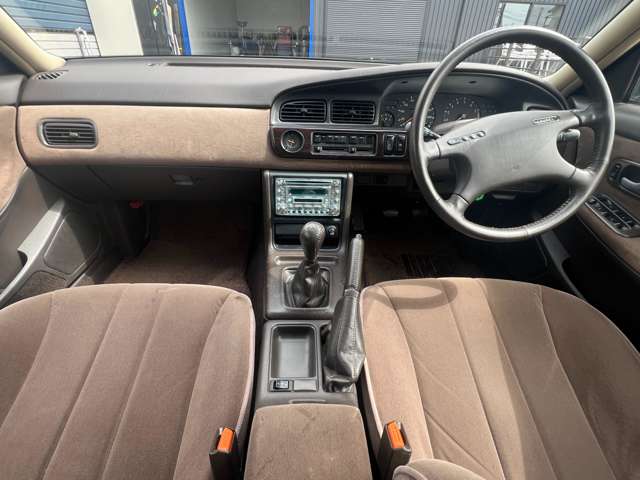 ローレル 1992/H04