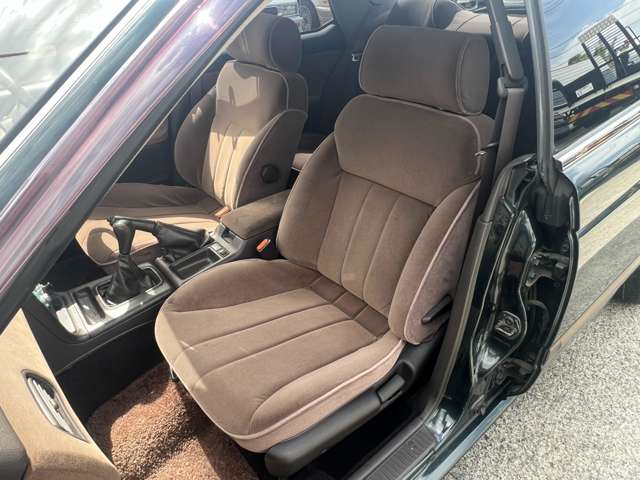 ローレル 1992/H04