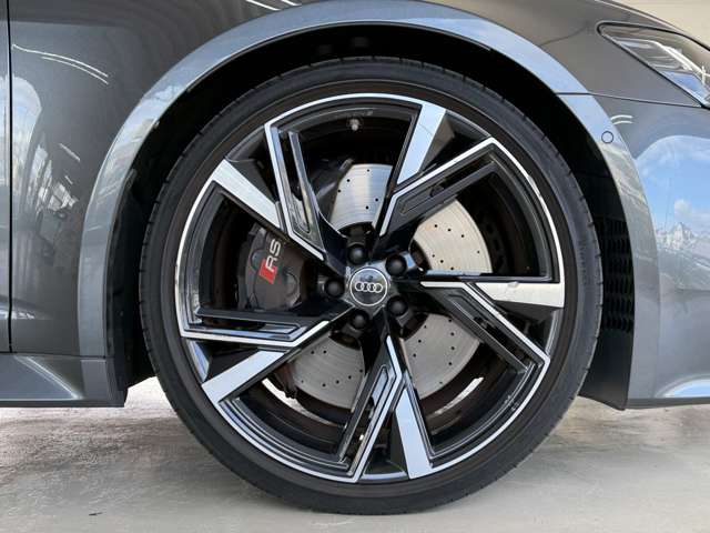 RS6アバント 2022/R04