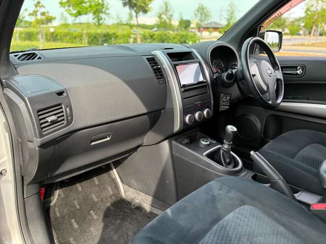 エクストレイル 2011/H23