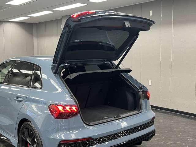 RS3スポーツバック 2023/R05