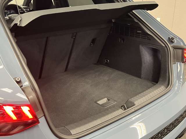 RS3スポーツバック 2023/R05