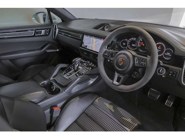 カイエンクーペ 2020/R02