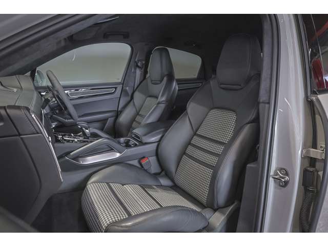 カイエンクーペ 2020/R02