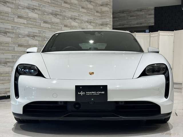 タイカン 2022/R04