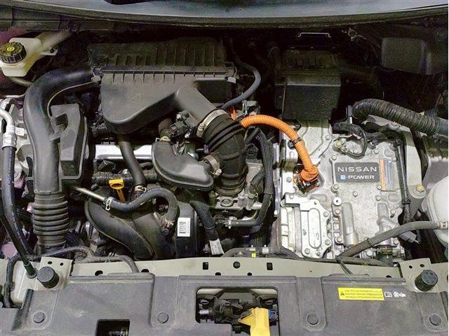 ノートオーラ 2022/R04