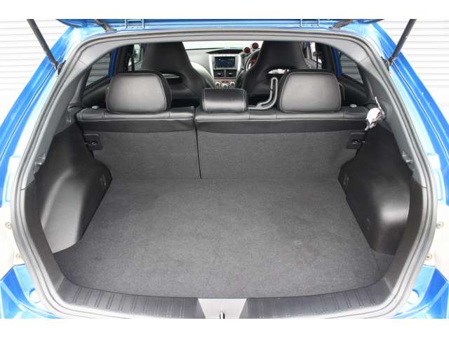 インプレッサハッチバックSTI 2009/H21