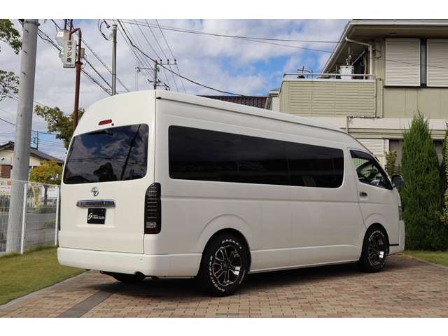 ハイエースコミューター 2015/H27