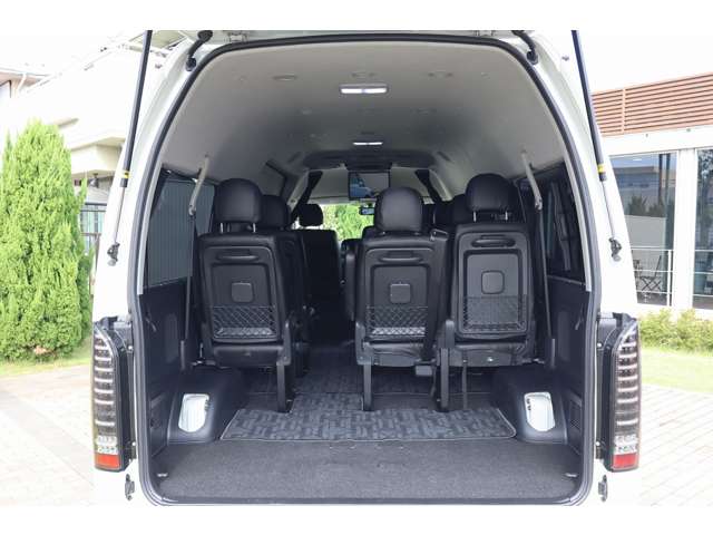 ハイエースコミューター 2015/H27