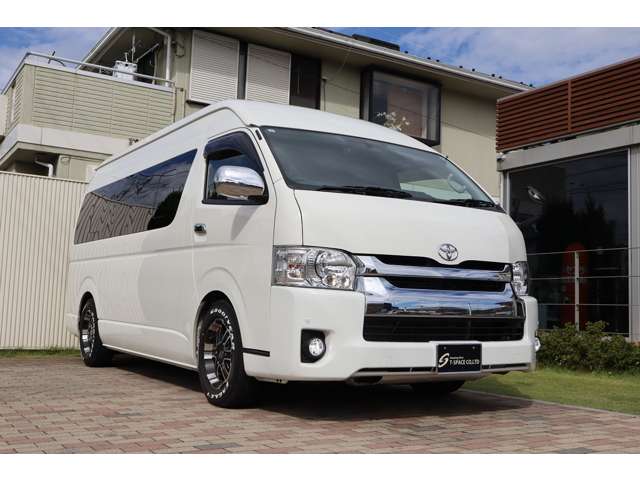 ハイエースコミューター 2015/H27