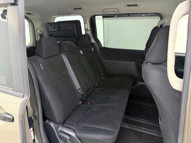 ヴォクシー 2014/H26