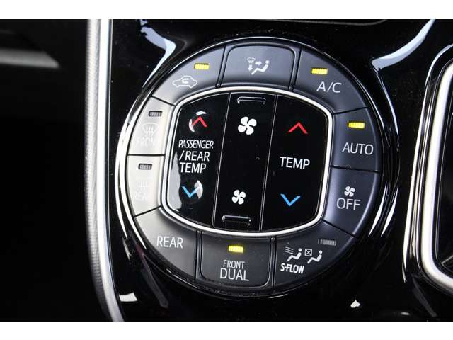 エスクァイア 2015/H27