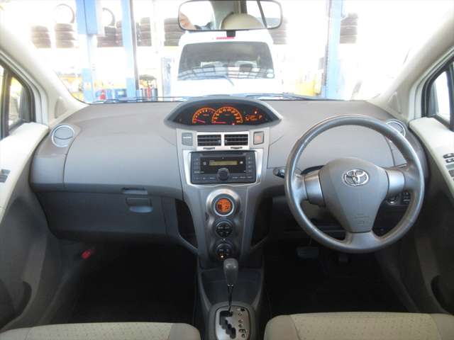 ヴィッツ 2009/H21