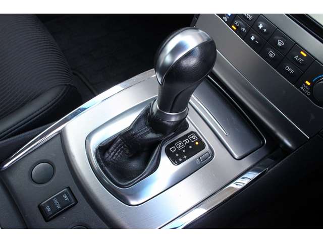 スカイライン 2011/H23