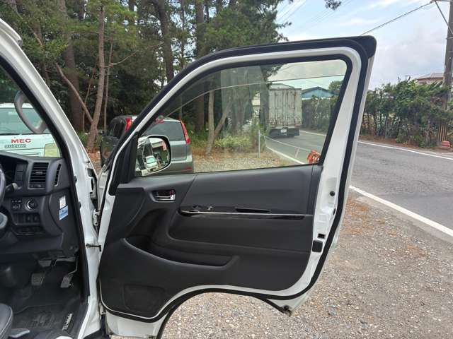 ハイエースバン 2017/H29