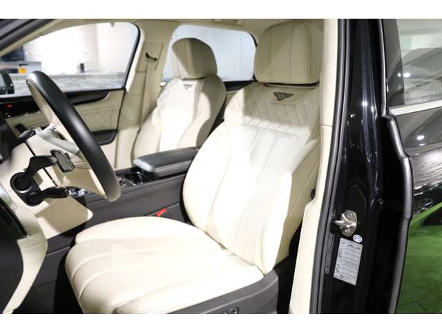 ベンテイガ 2017/H29