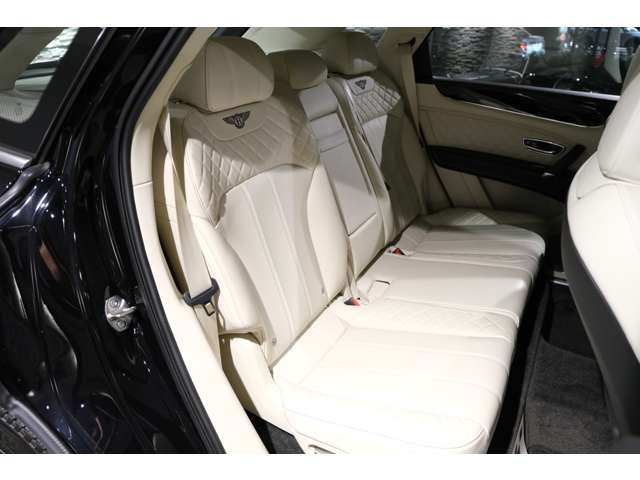 ベンテイガ 2017/H29