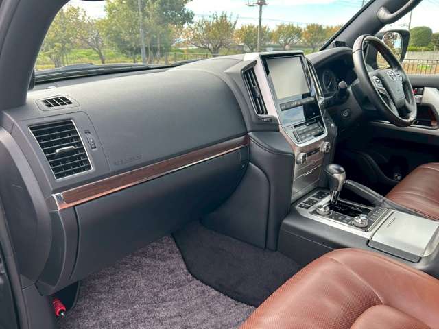 ランドクルーザー200 2015/H27