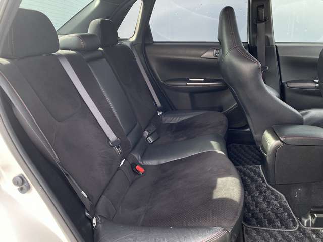 インプレッサSTI 2011/H23