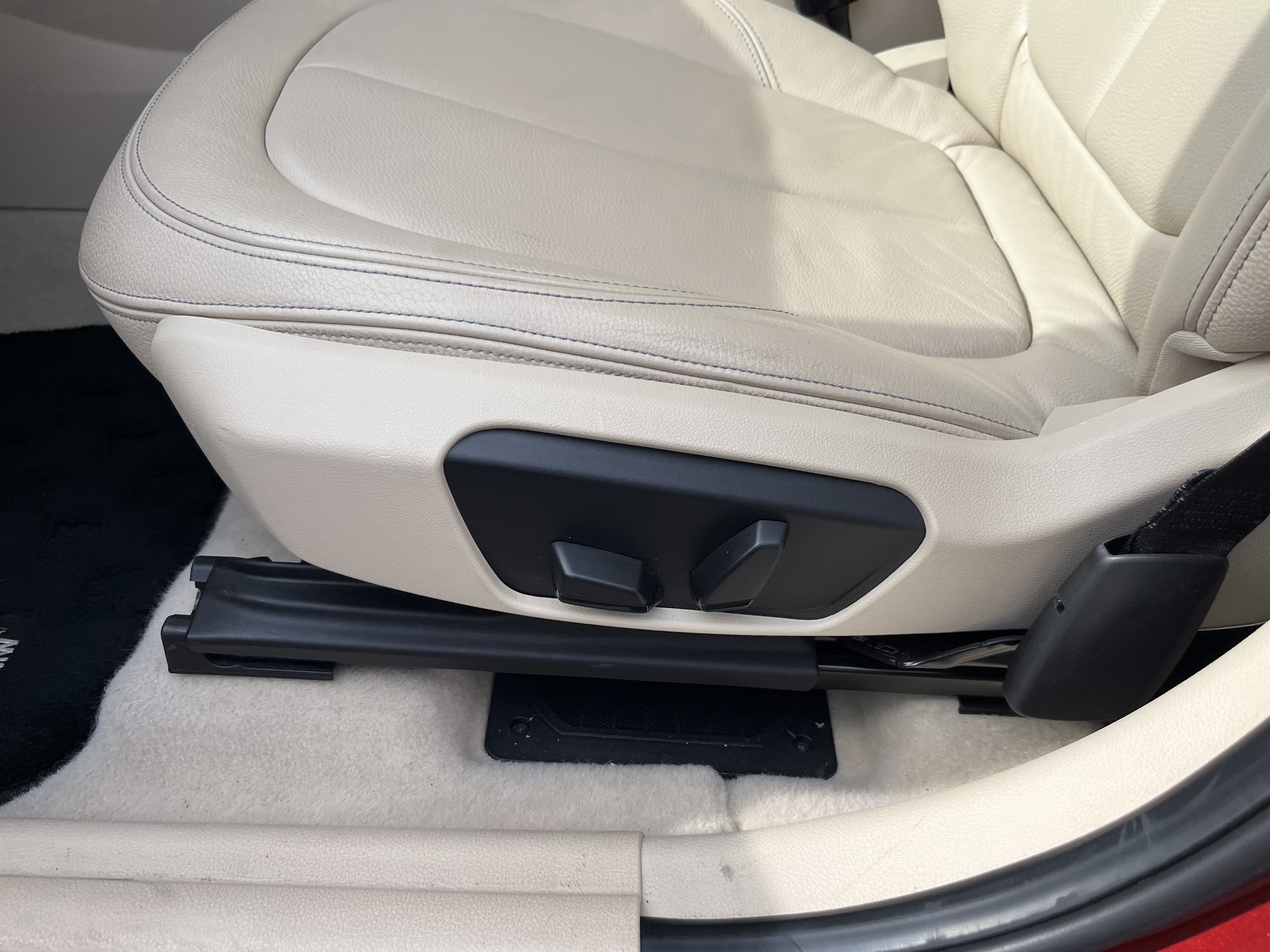 2シリーズアクティブツアラー 2017/H29