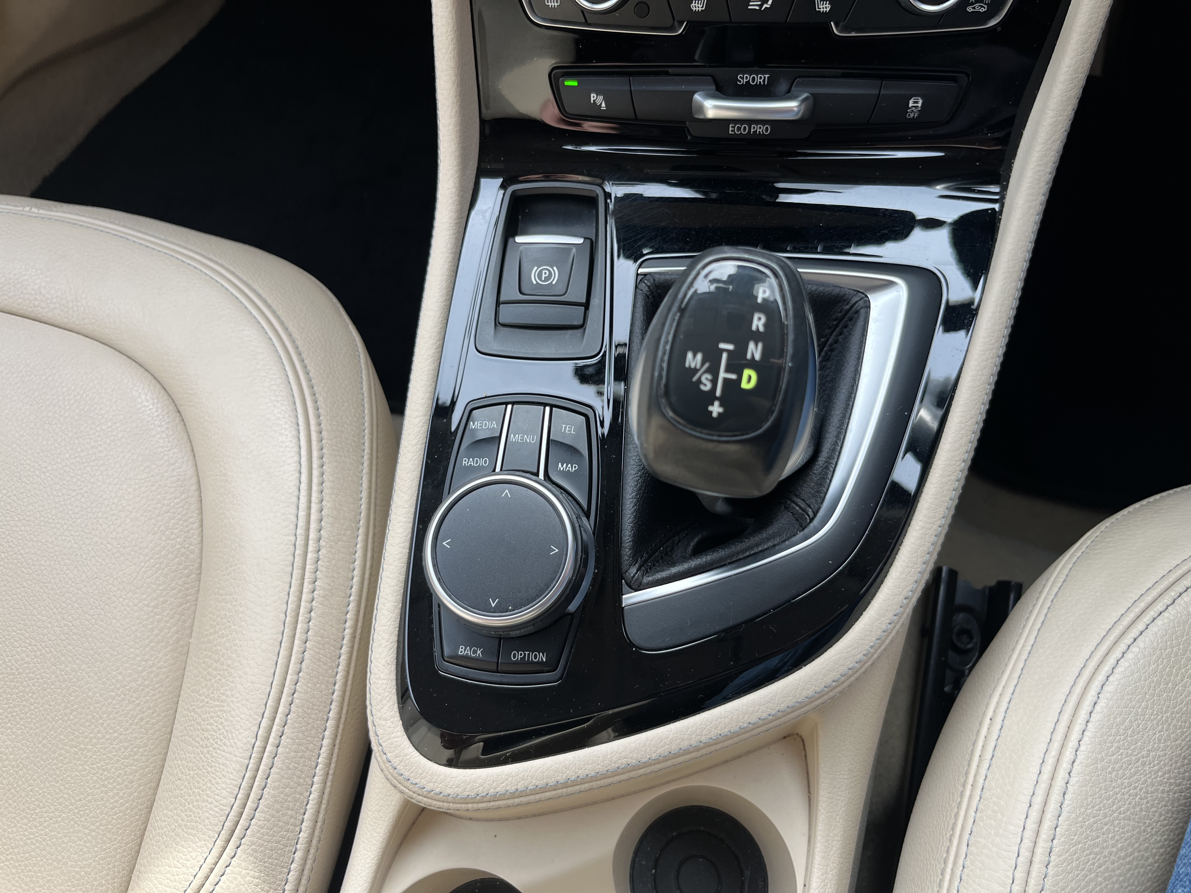 2シリーズアクティブツアラー 2017/H29