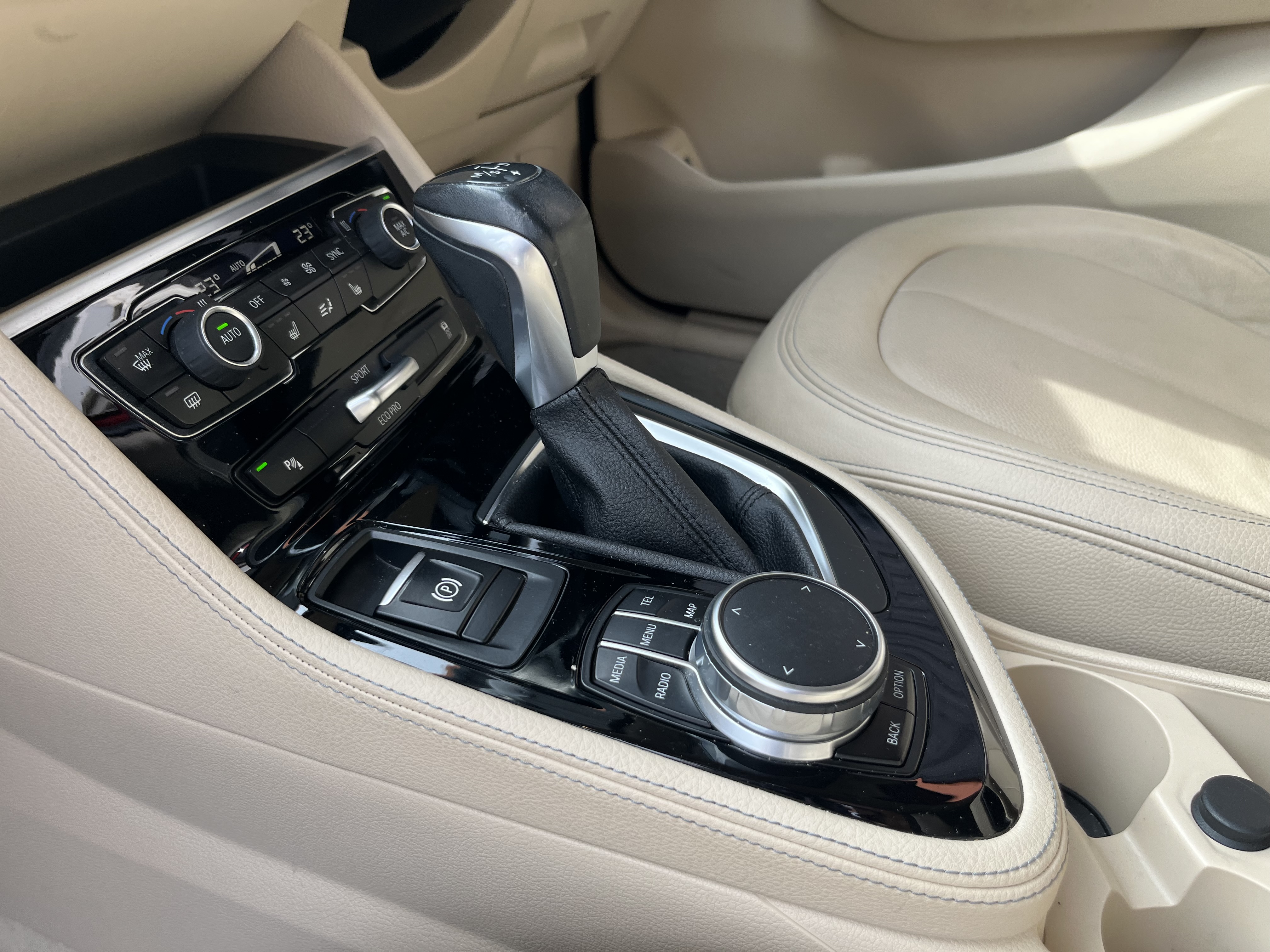 2シリーズアクティブツアラー 2017/H29