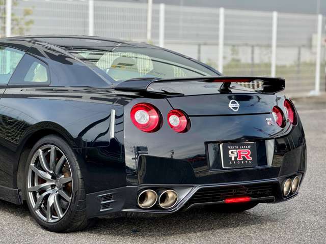 GT-R 2015/H27