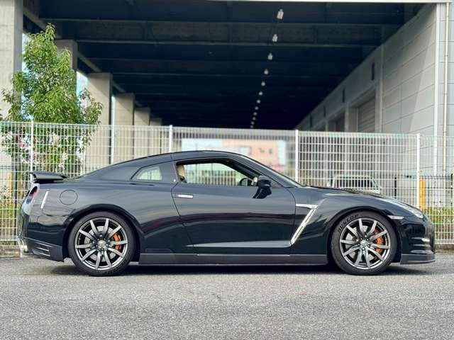GT-R 2015/H27