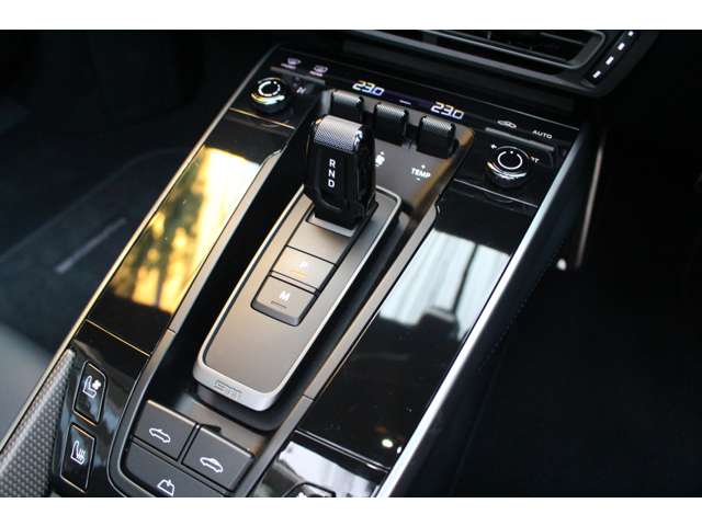 911カブリオレ 2022/R04