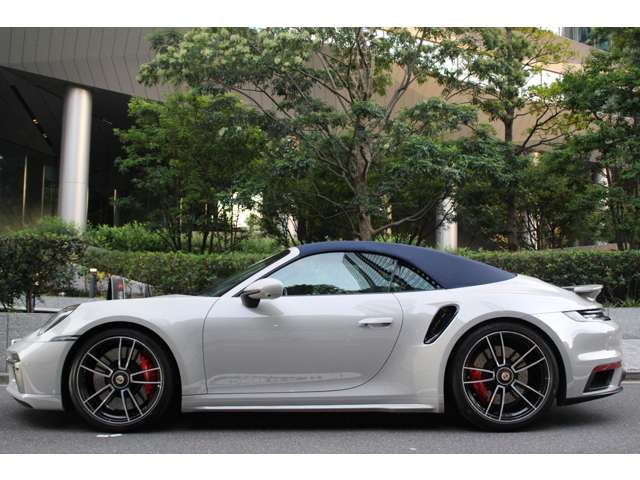 911カブリオレ 2022/R04