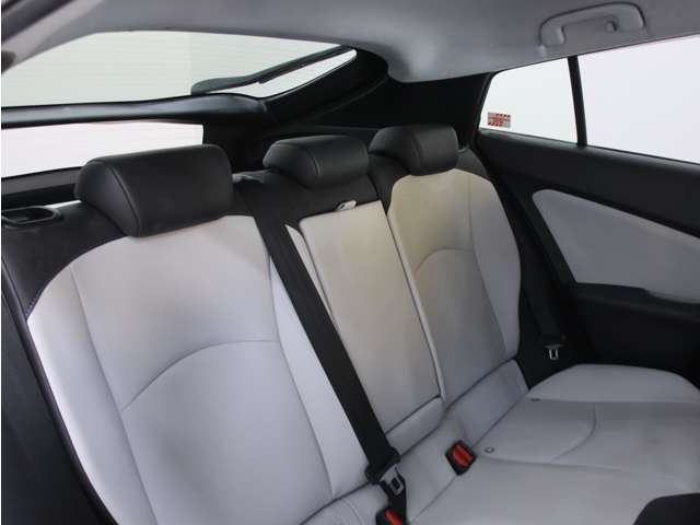 プリウス 2016/H28