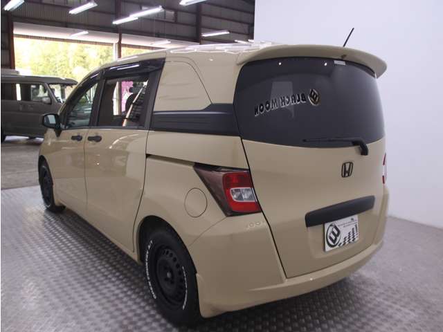 フリードスパイク 2011/H23