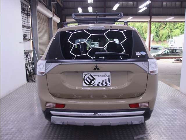 アウトランダーPHEV 2014/H26
