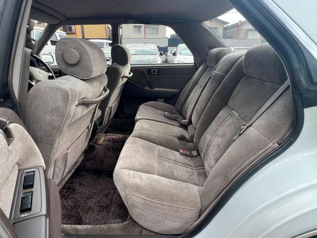 クラウン 1990/H02