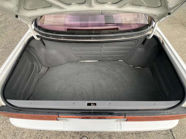 クラウン 1990/H02