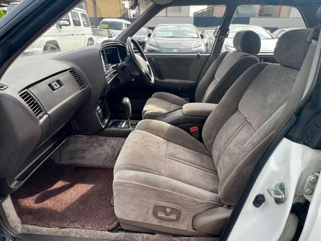 クラウン 1990/H02