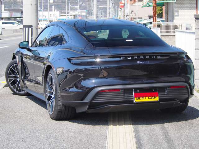 タイカン 2021/R03