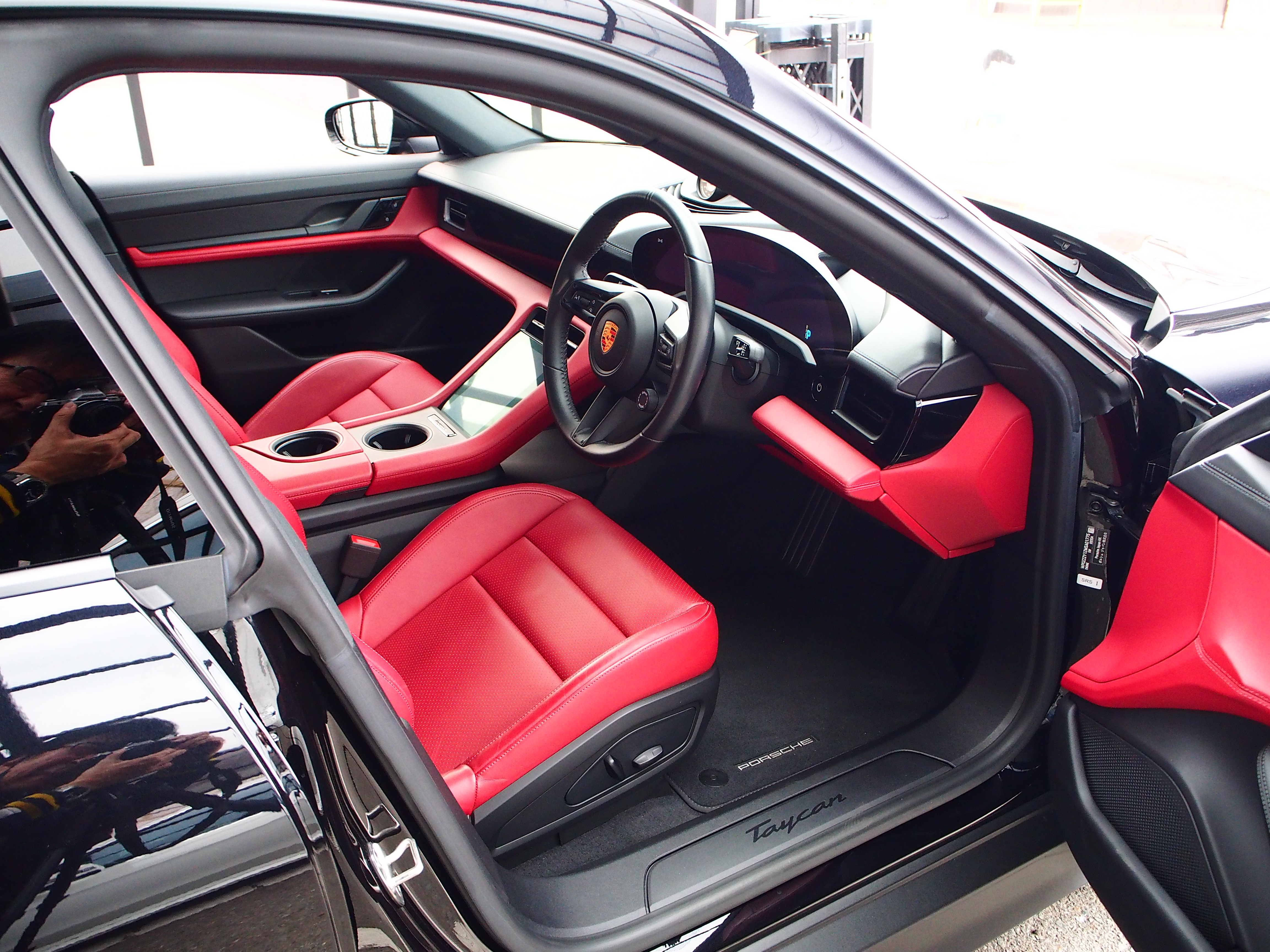 タイカン 2021/R03