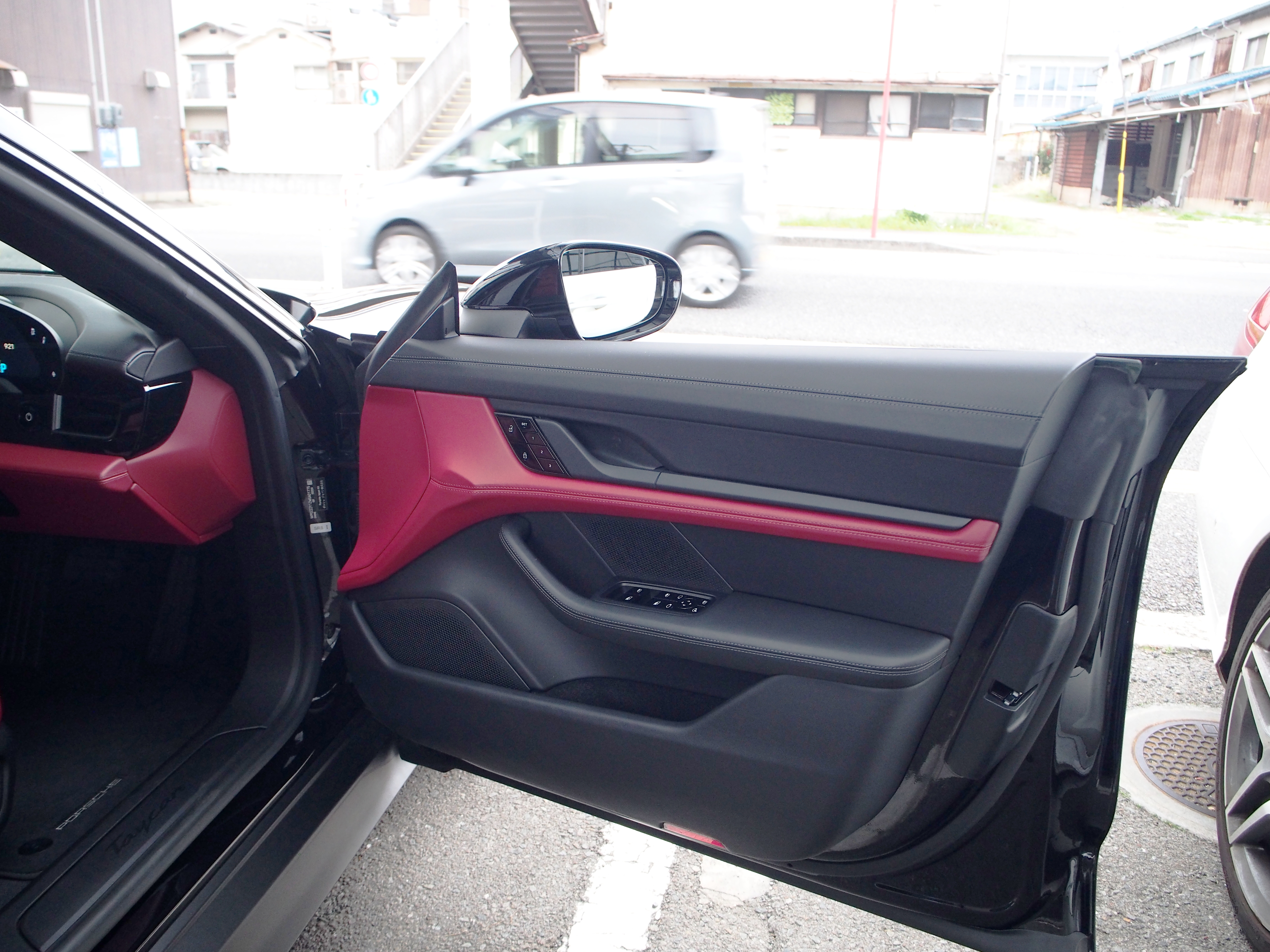 タイカン 2021/R03