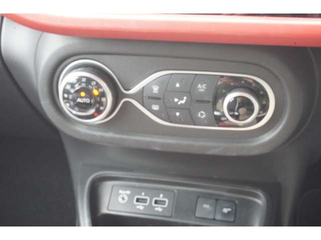 トゥインゴ 2019/R01