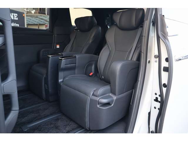 アルファード 2024/R06