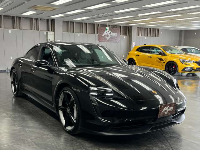 タイカン 2021/R03