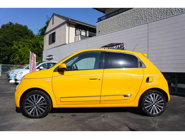 トゥインゴ 2022/R04